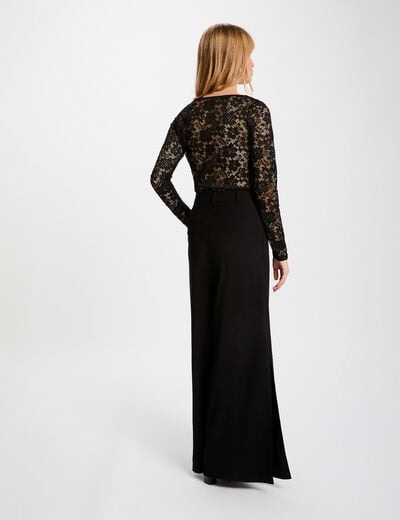Lace t-shirt with sweetheart neckline black women