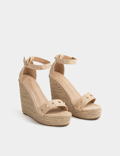 Sandals with wedge heels and studs beige ladies'