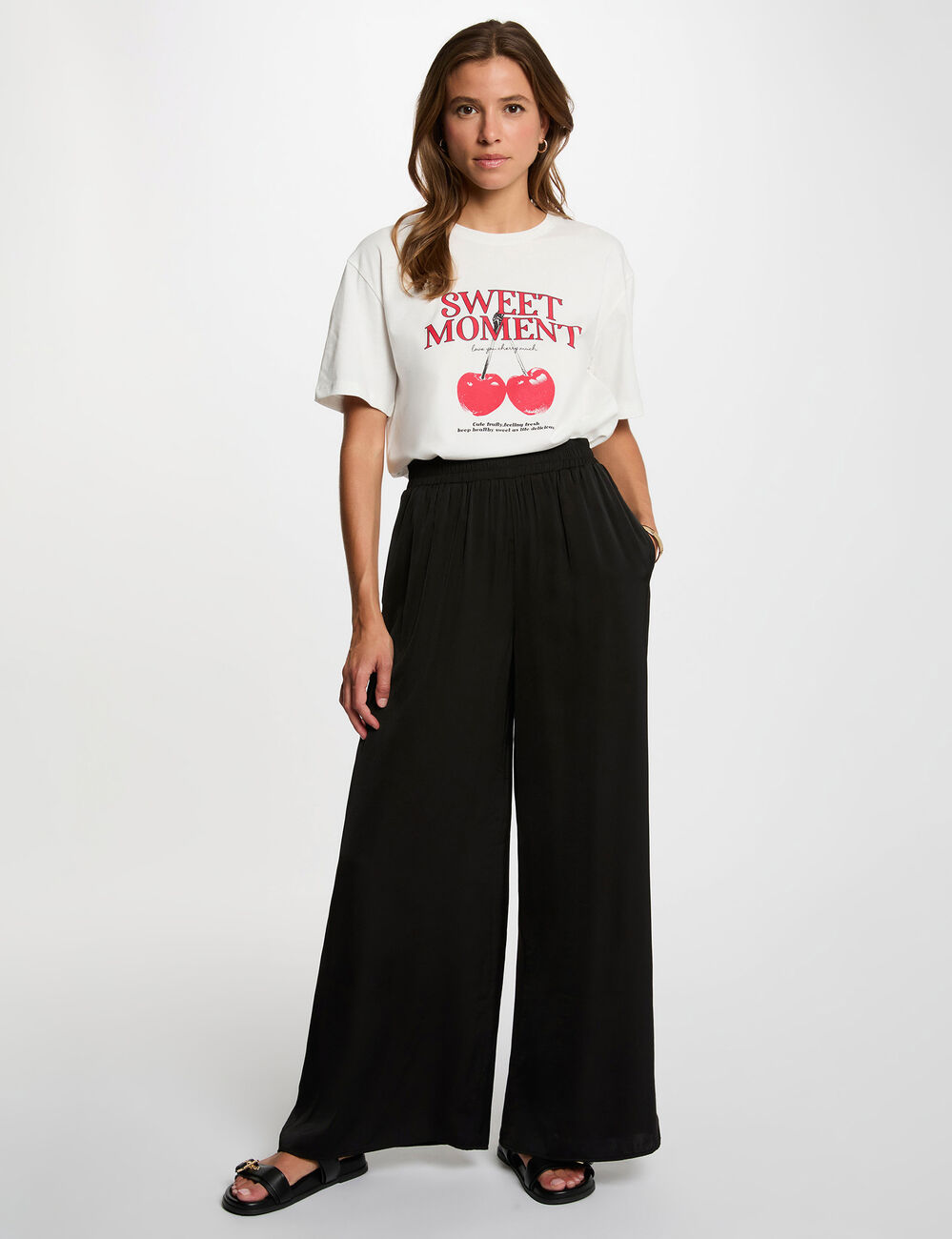 Flowy wide-leg trousers black women