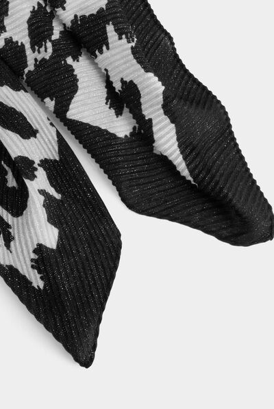 Pleated scarf with animal print black ladies'