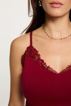 Lace-trimmed V-neck camisole bordeaux women