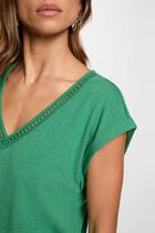 Shiny v-neck t-shirt meadow green women