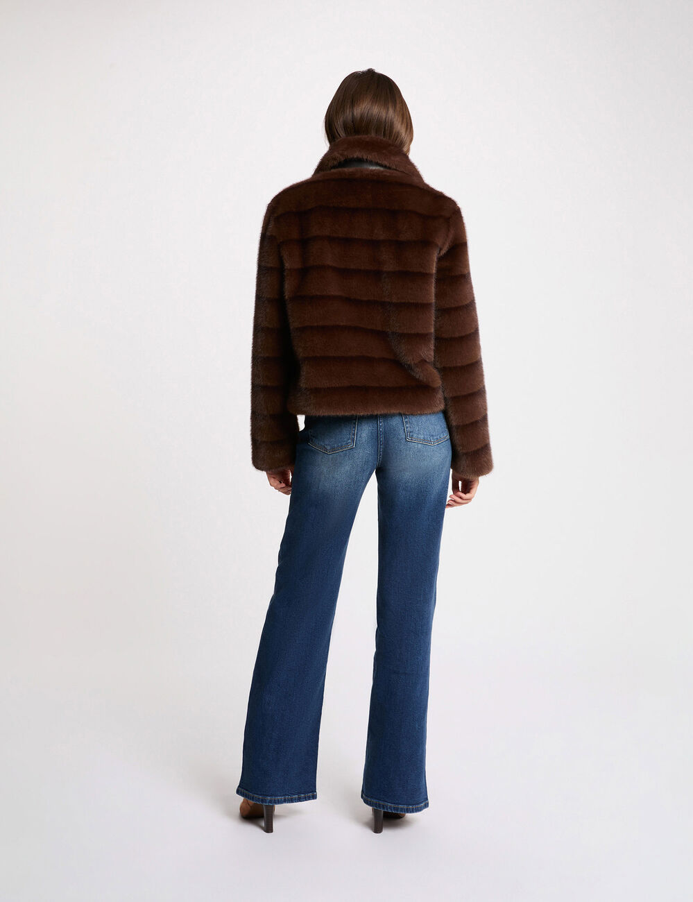 Short faux fur coat brown women