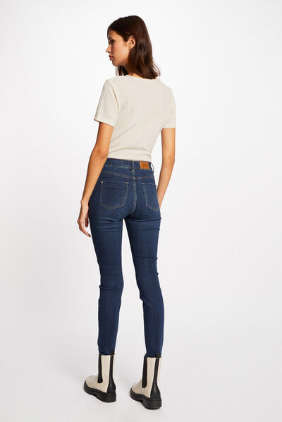 Short-sleeved t-shirt with V-neck ivory ladies'