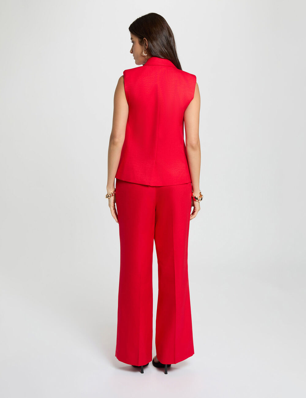 Fitted sleeveless jacket red women