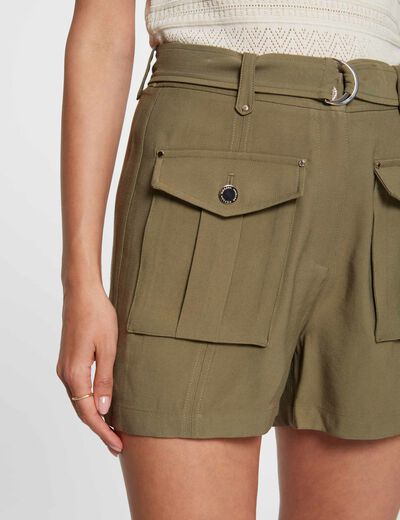 Fitted shorts with pockets khaki green ladies'