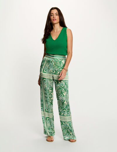 Fitted V-neck sweater meadow green women