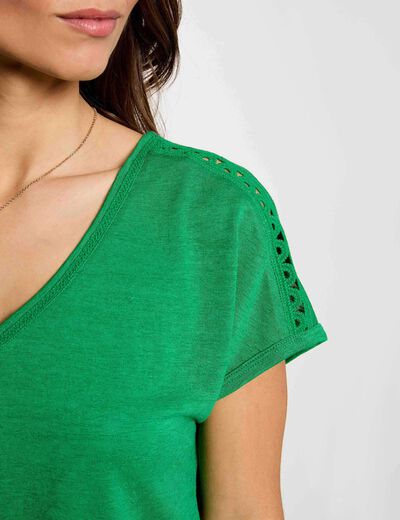 V-neck short-sleeve t-shirt meadow green women