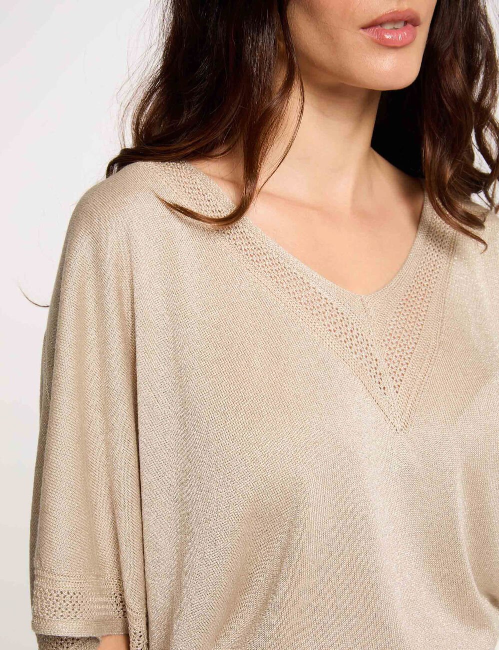 Pull col en V manches courtes sable femme