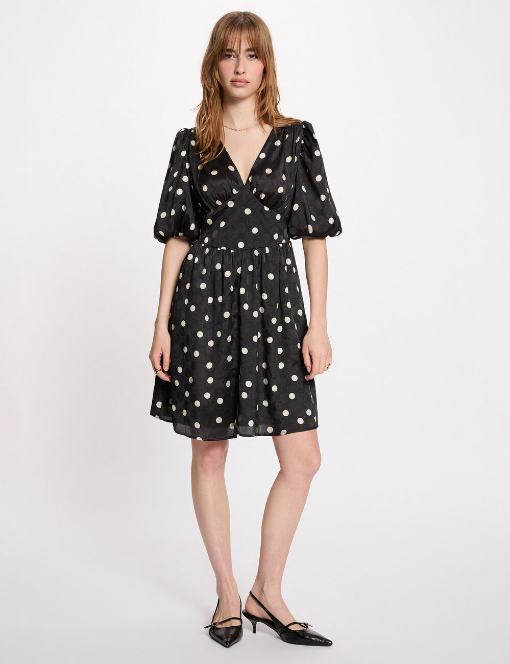 Short dress with puff sleeves black women