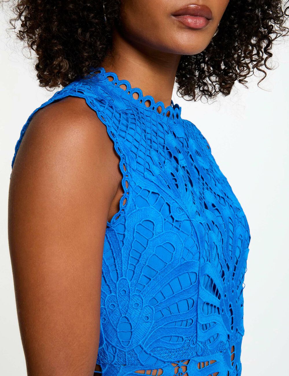 Robe courte trapèze dentelle bleu electrique femme