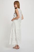 Sleeveless lace top white women