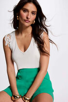 Sleeveless vest top white women