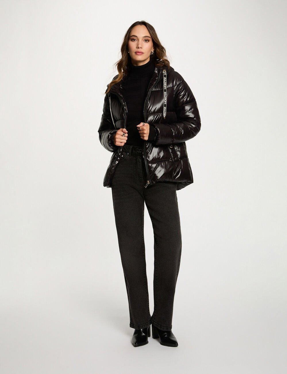 Shiny cropped puffer jacket black women