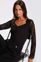 Lace t-shirt with sweetheart neckline black women