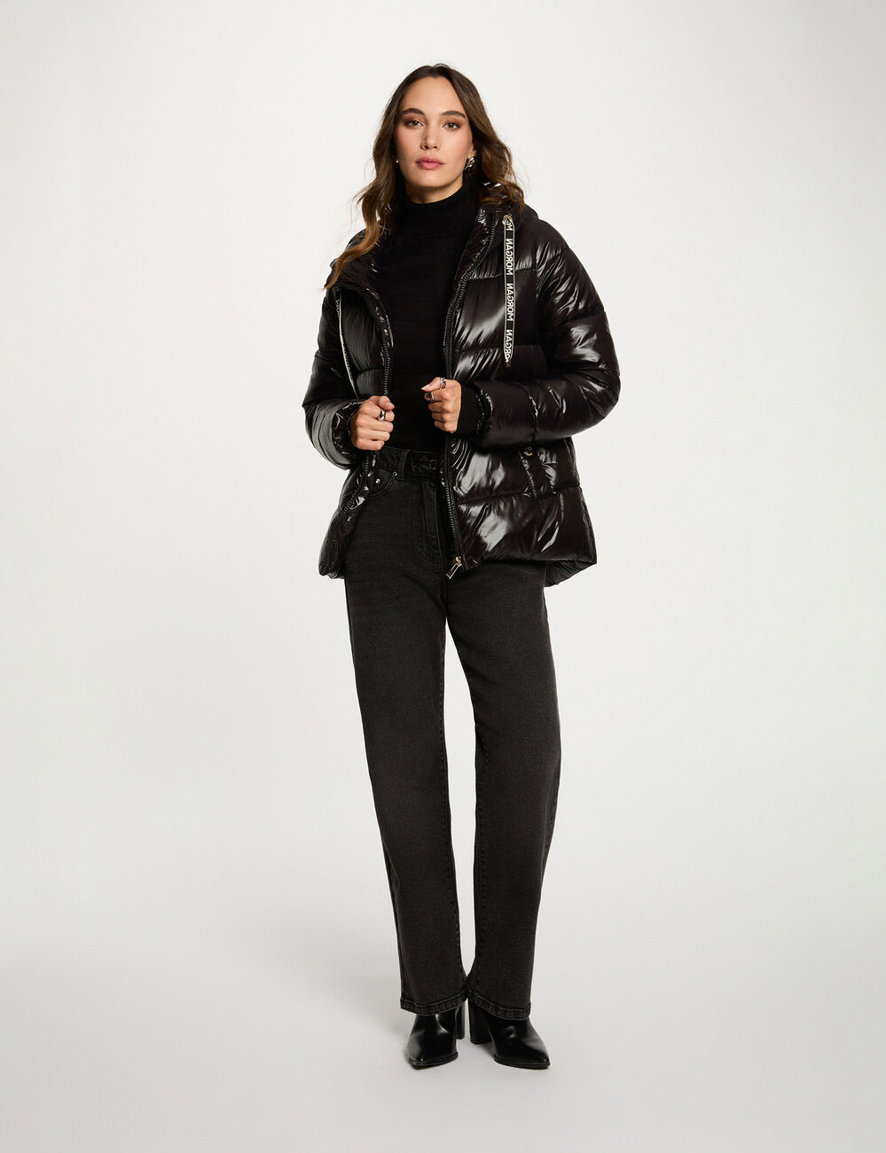 shiny cropped puffer jacket black women Shiny cropped puffer jacket black women