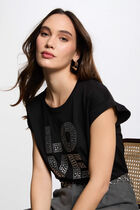 T-shirt with message black women