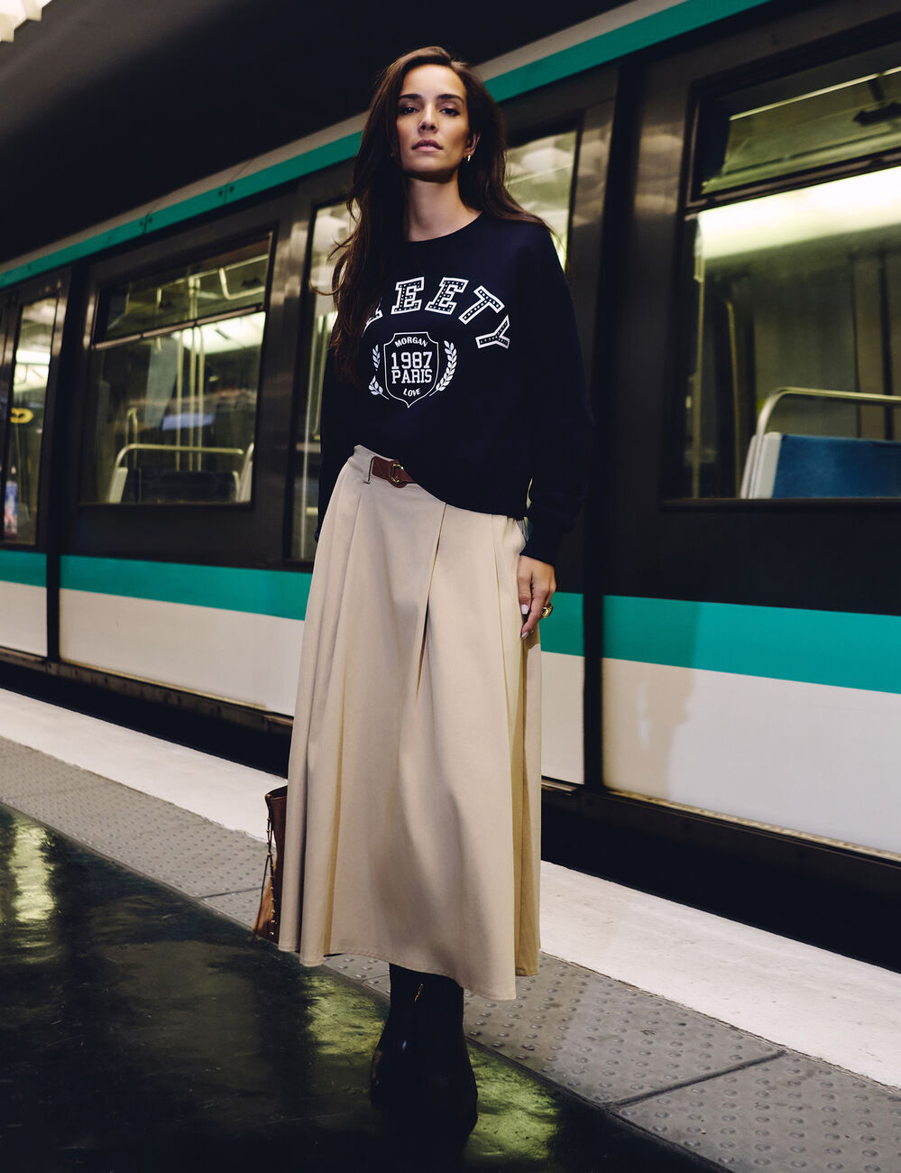 High-waisted flared skirt beige women