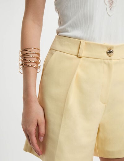 Straight short pastel yellow women