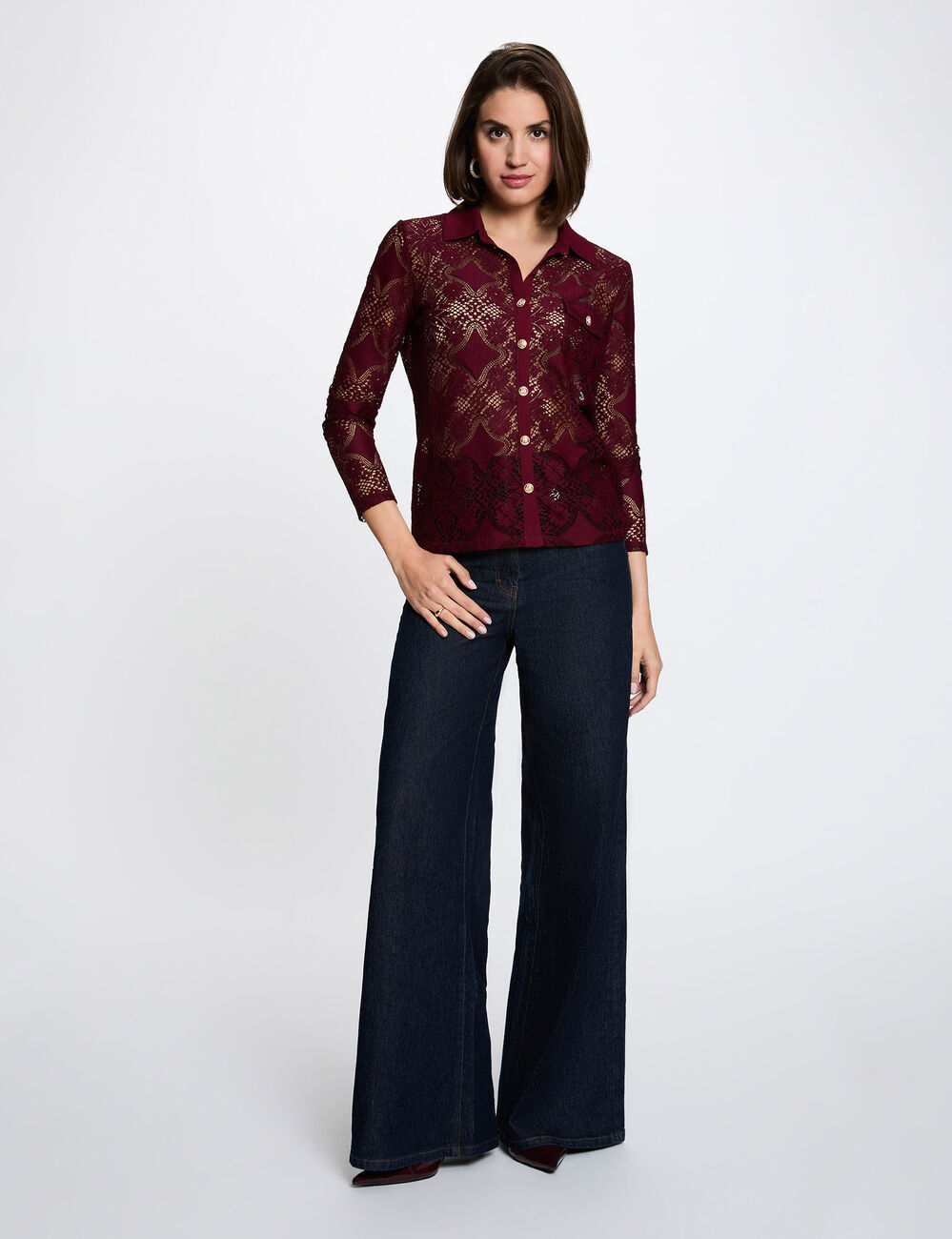 Lace shirt with a notched collar bordeaux women