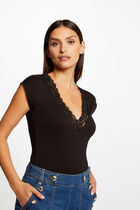 Short-sleeved t-shirt with lace black women
