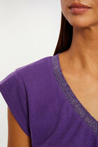 Short-sleeved t-shirt with V-neck dark purple women