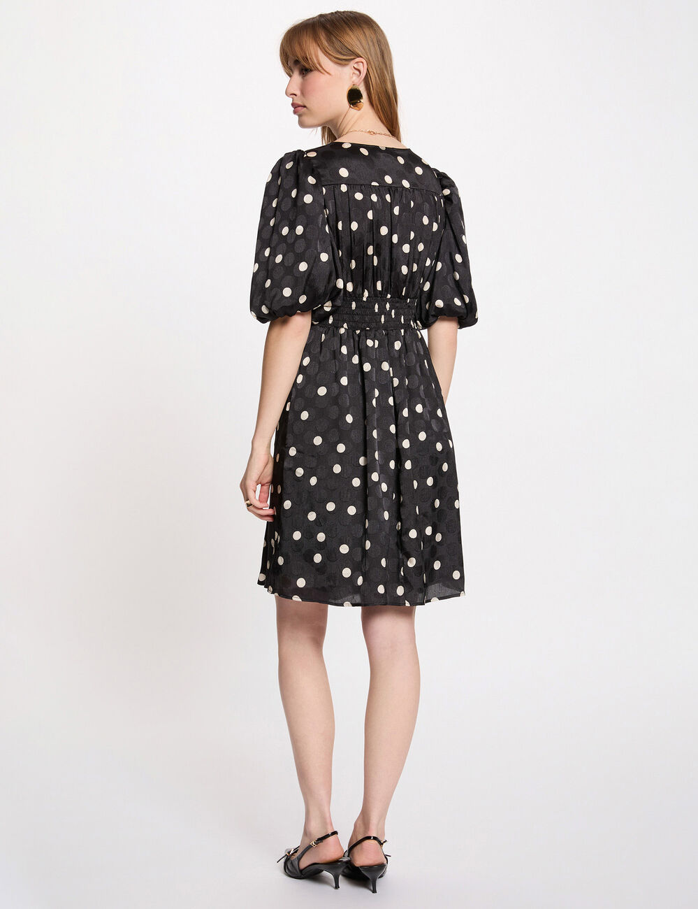 Short dress with puff sleeves black women