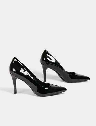 Stilettos with patent effect black women
