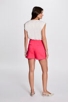 Short droit à pinces rose fushia femme