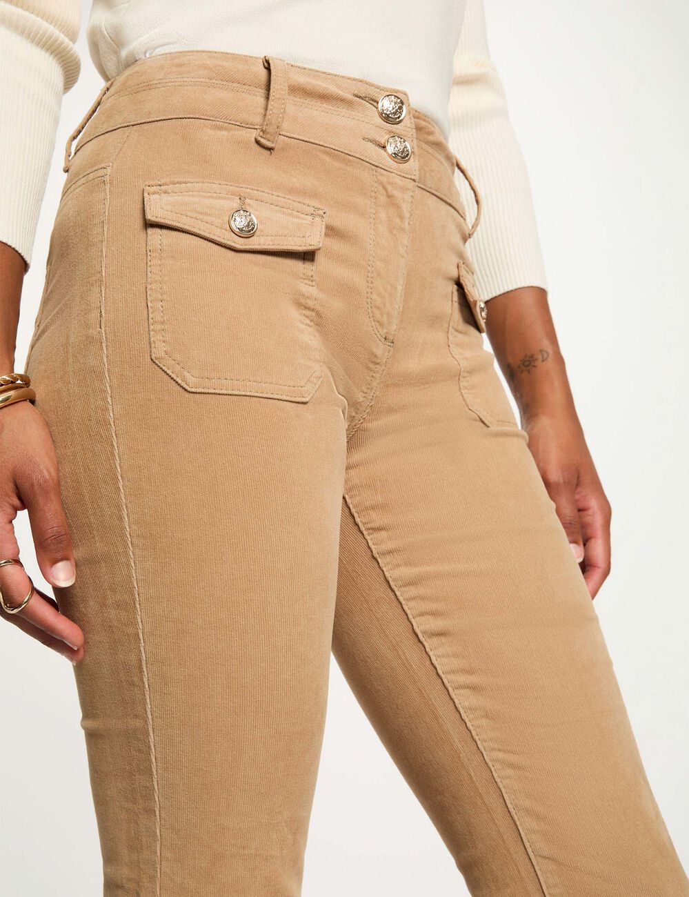 Pantalon ajusté velours sable femme