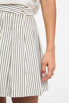 Pleated short skirt ivory women