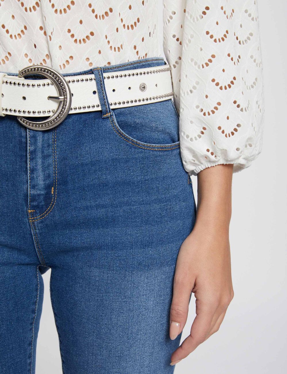 Standard waisted slim jeans stone wash denim women