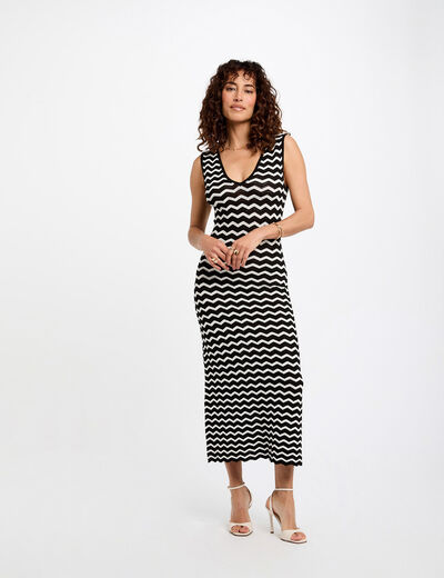 Fitted maxi knitted dress black women