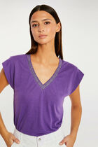 Short-sleeved t-shirt with V-neck dark purple women