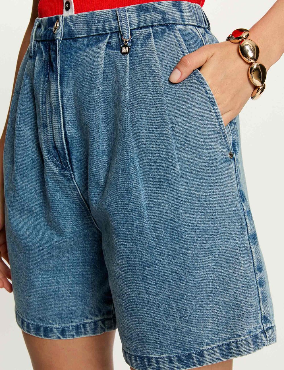 High-waisted shorts heavy stone wash denim women