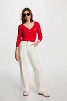 Pull col en V côtelé rouge femme