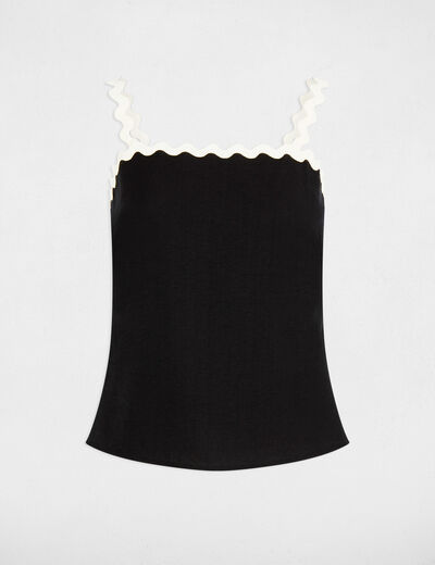 Fitted top black women