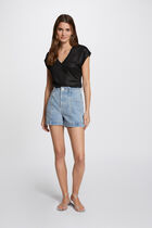 Short-sleeved t-shirt black women