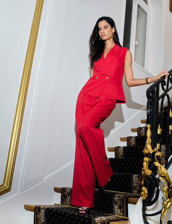 High-waisted wide trousers red women