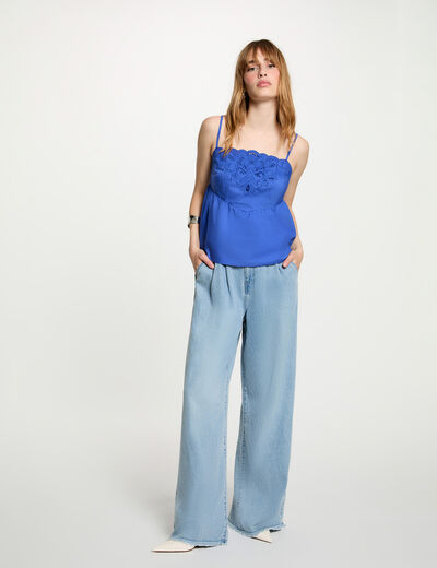 High-waisted wide-leg jeans bleach denim women