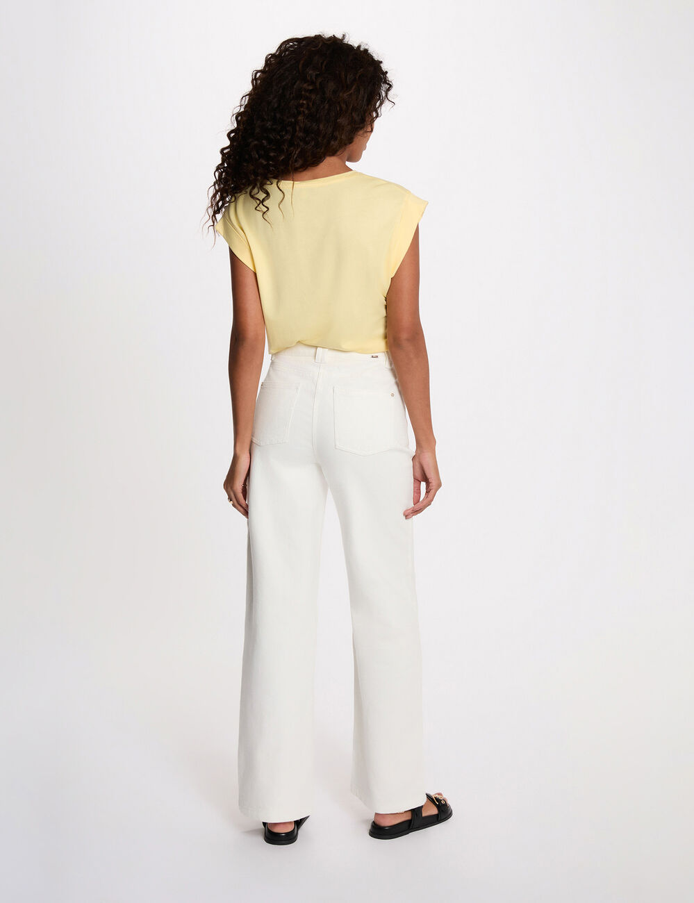 Sleeveless t-shirt light yellow women
