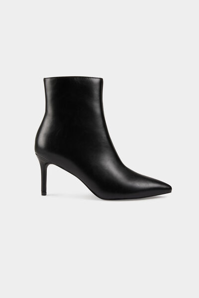Boots with stiletto heels black ladies'