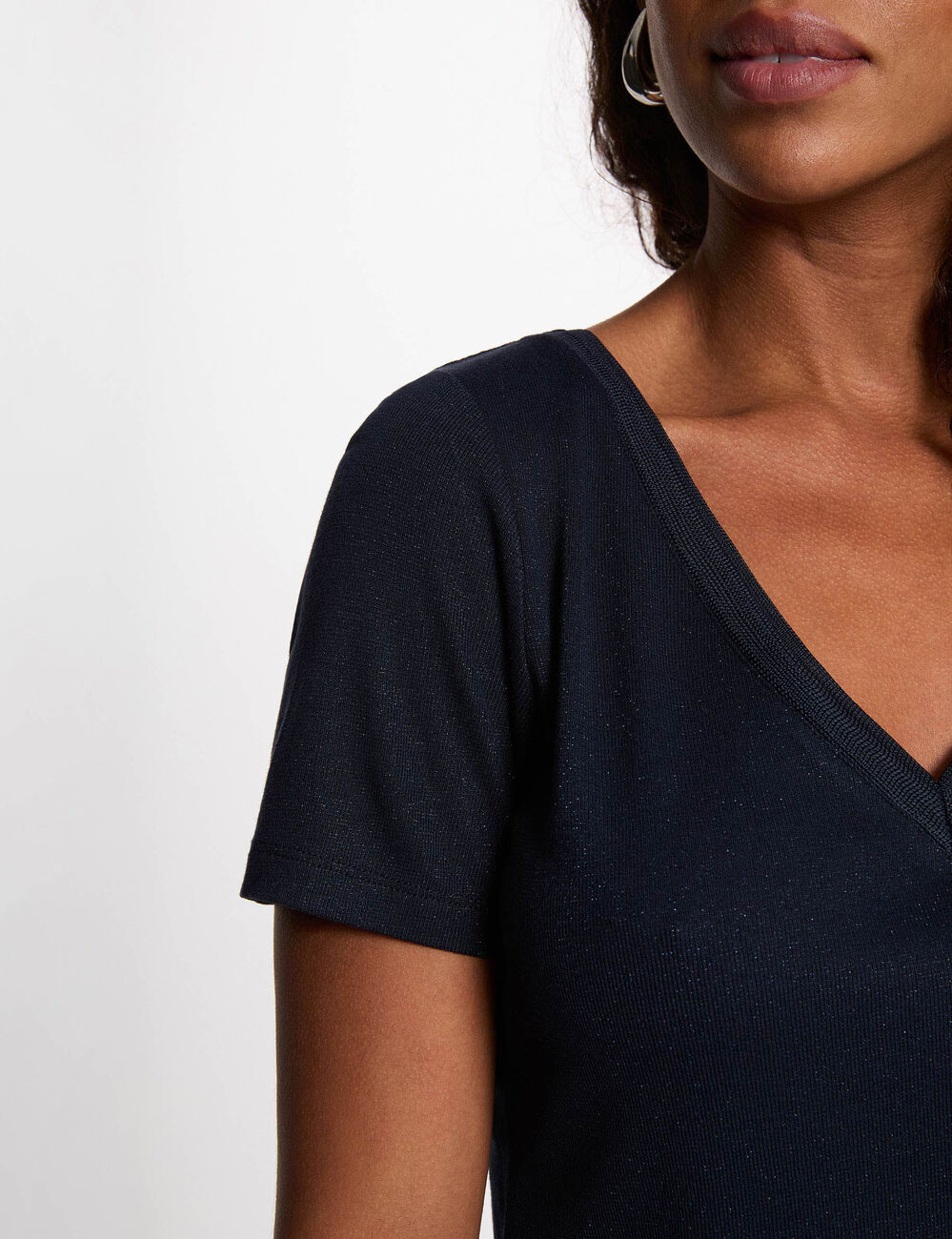 Fitted v-neck t-shirt navy blue women