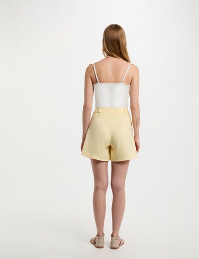 Straight short pastel yellow women