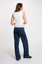 Sleeveless V-neck sweater white women