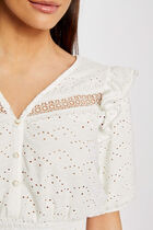 Embroidered short-sleeved t-shirt ecru women