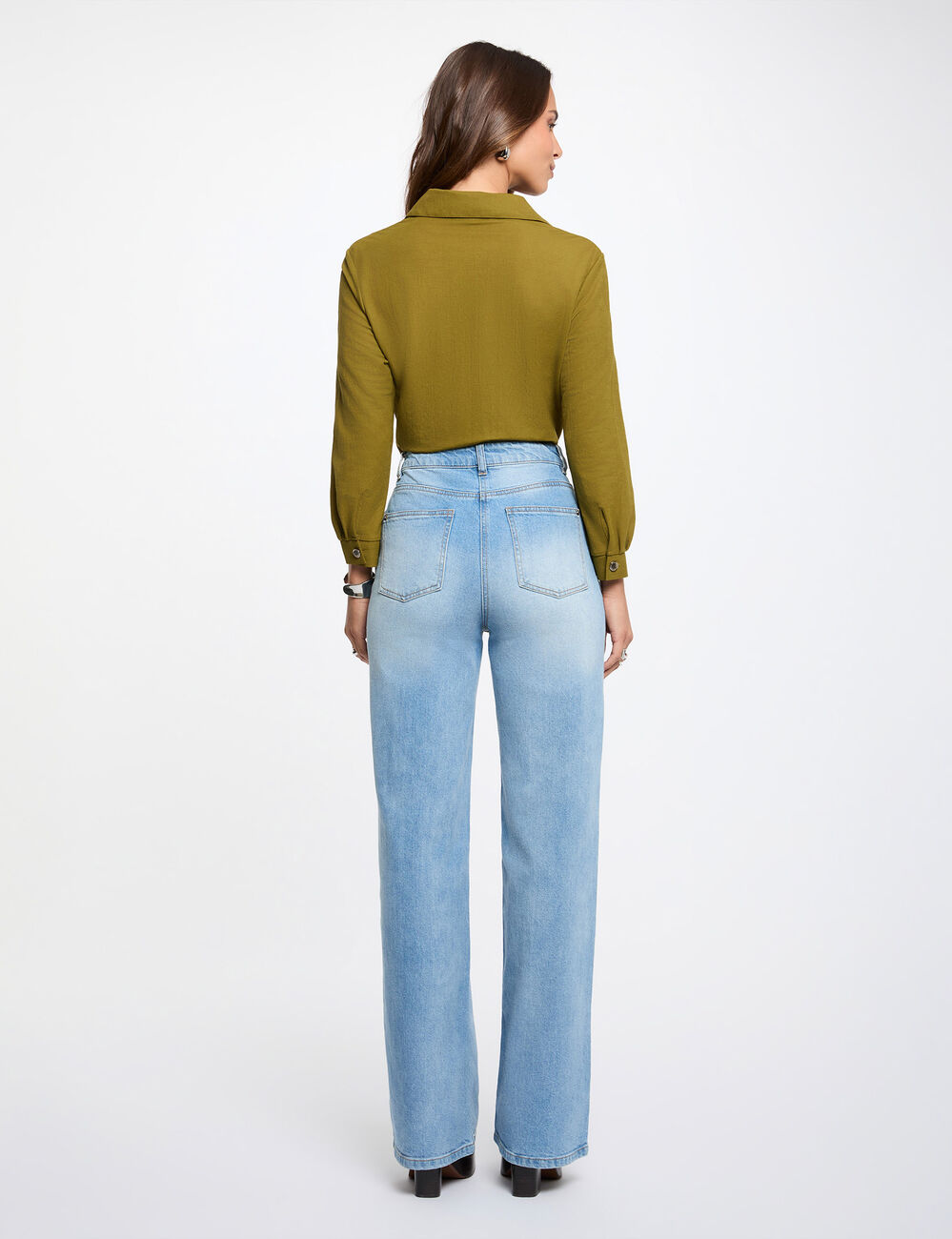 Tied shirt with notched collar women