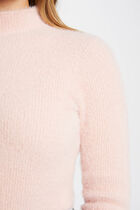 Pull manches longues maille duveteuse rose clair femme