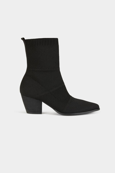 Ribbed boots with stacked heels black ladies'
