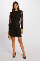 Robe courte ajustée dentelle noir femme